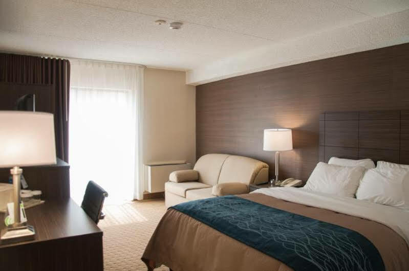 Comfort Inn Lévis Buitenkant foto